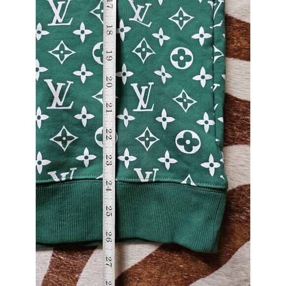 Louis Vuitton Green & White Monogram Gradient Hoodie Sz L - Picture 7 of 7